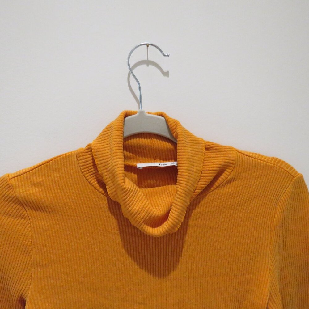 ARITZIA WILFRED Nova Ribbed Turtleneck Cropped Top in Orange Burst Small Y2K - Picture 4 of 14